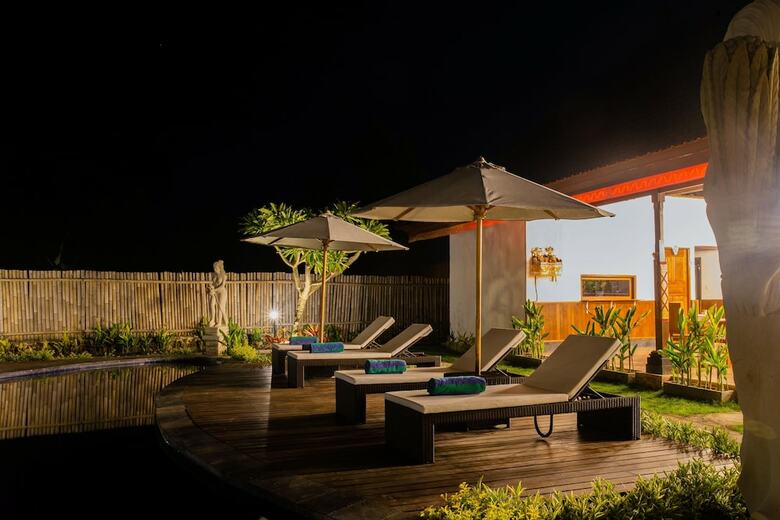 Bed & Breakfast Maharatu Villas