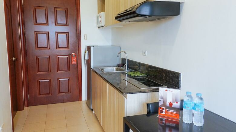 Hotel Reddoorz Premium @ The Trillium Residences
