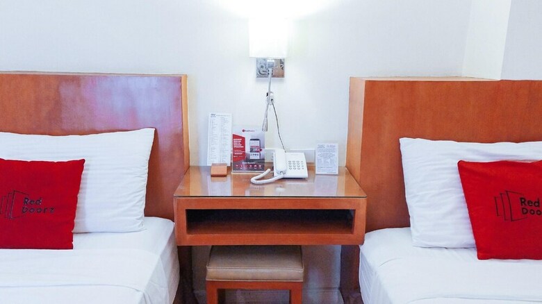 Hotel Reddoorz @ Climaco Street Cebu