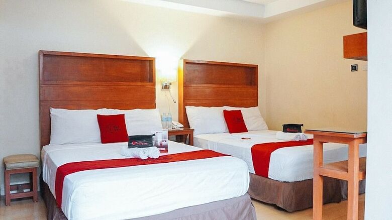 Hotel Reddoorz @ Climaco Street Cebu