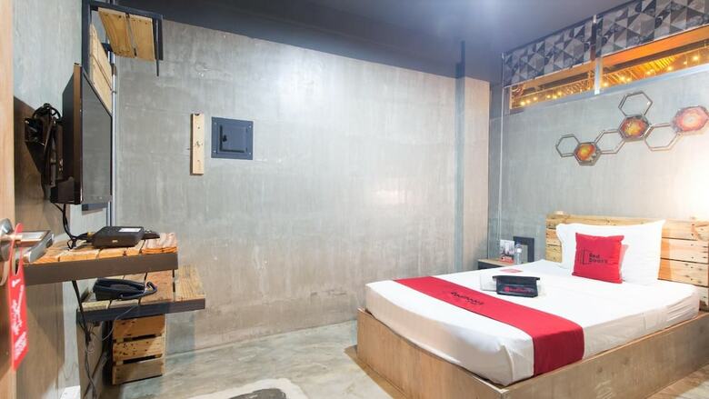 Hotel Reddoorz Plus @ Taft North Mandurriao