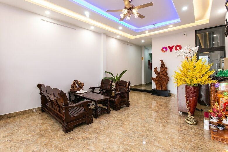 Hotel Oyo 586 Hoang Anh Apartment