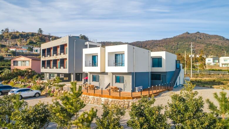 Soo Village
