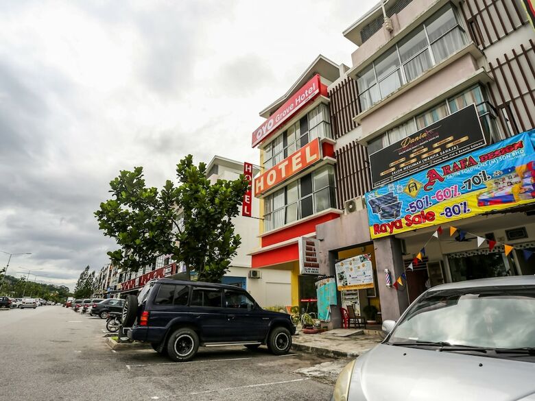 Oyo 89583 Grove Hotel
