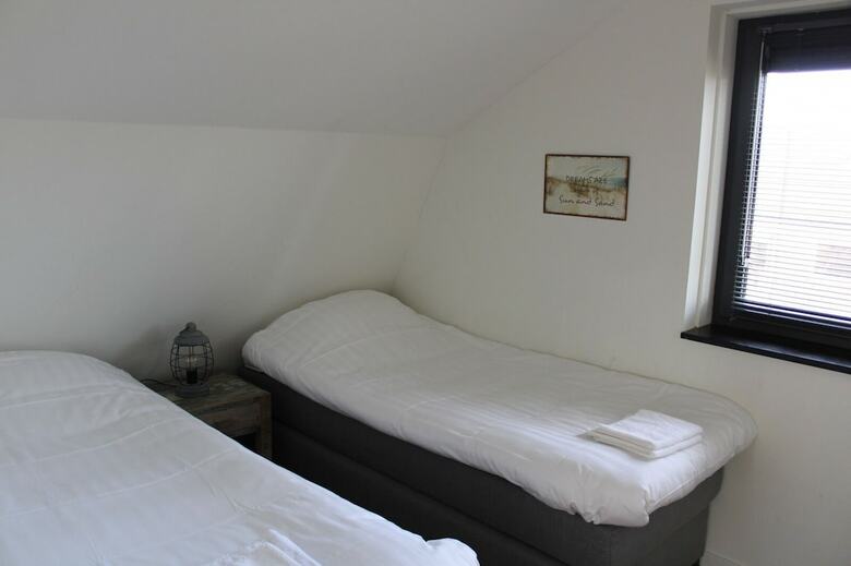 Duinroos Egmond Nr 16