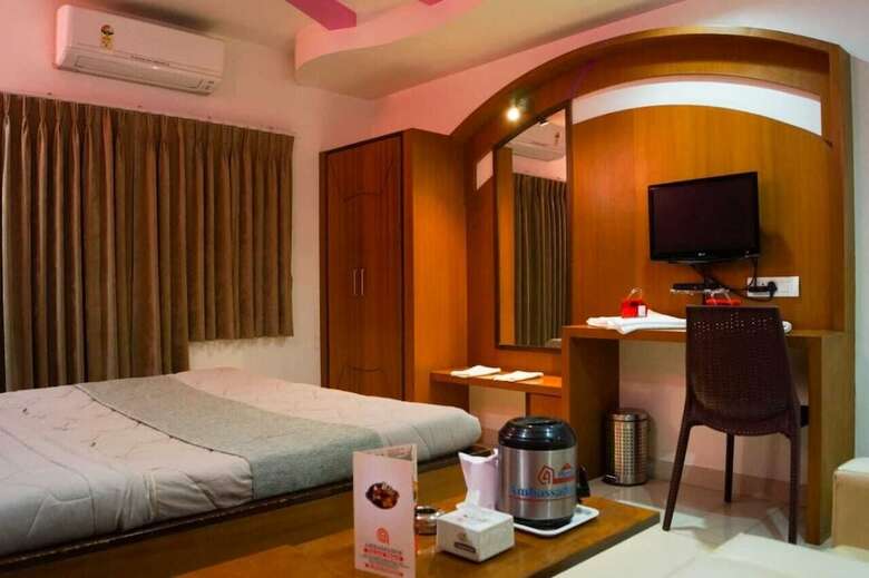Hotel Ambassador