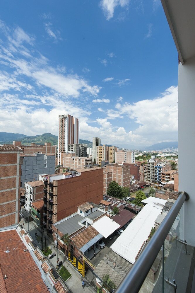 Apartamentos Edificio Portal Del Parque By Nomad Guru