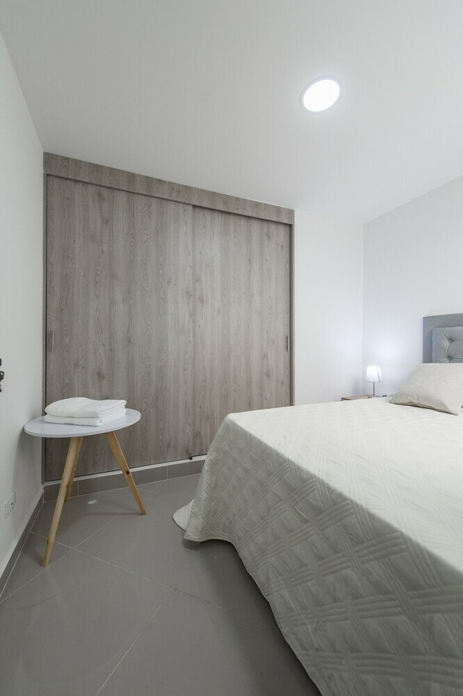 Apartamentos Edificio Portal Del Parque By Nomad Guru