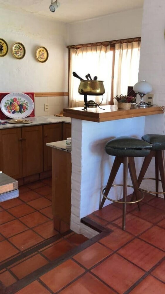 Wonderful Chalet Three Blocks From The Beach