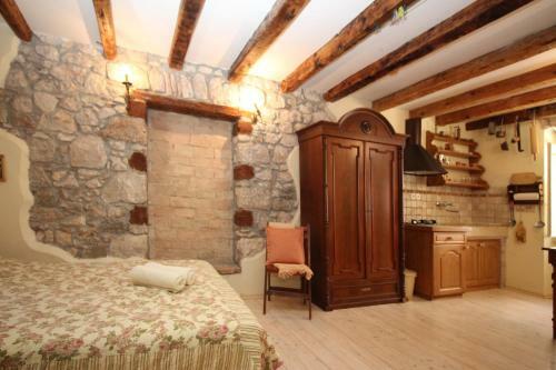 Apartments Authentic Baska 3