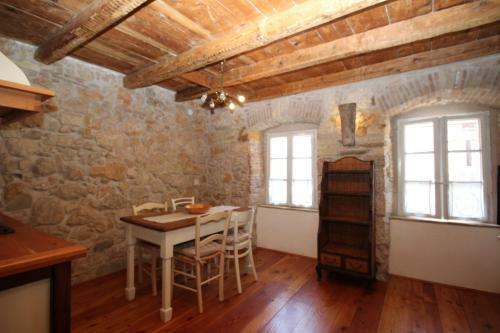 Apartments Authentic Baska 3