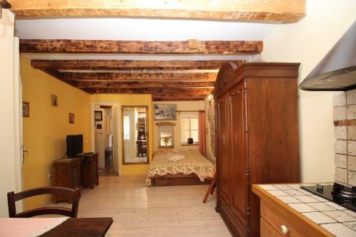 Apartments Authentic Baska 3