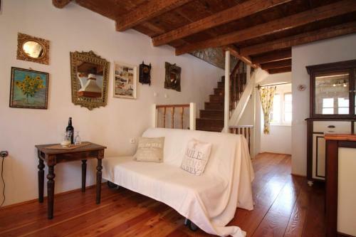 Apartments Authentic Baska 3