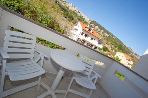 Hostal Pansion Burin