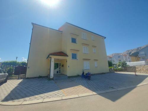 Apartment Ive
