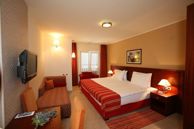 Hotel Atrium Residence Baska
