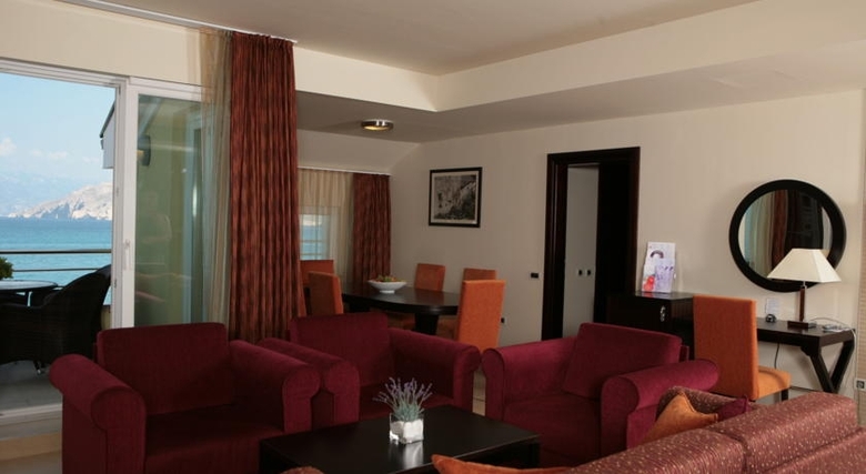 Hotel Atrium Residence Baska