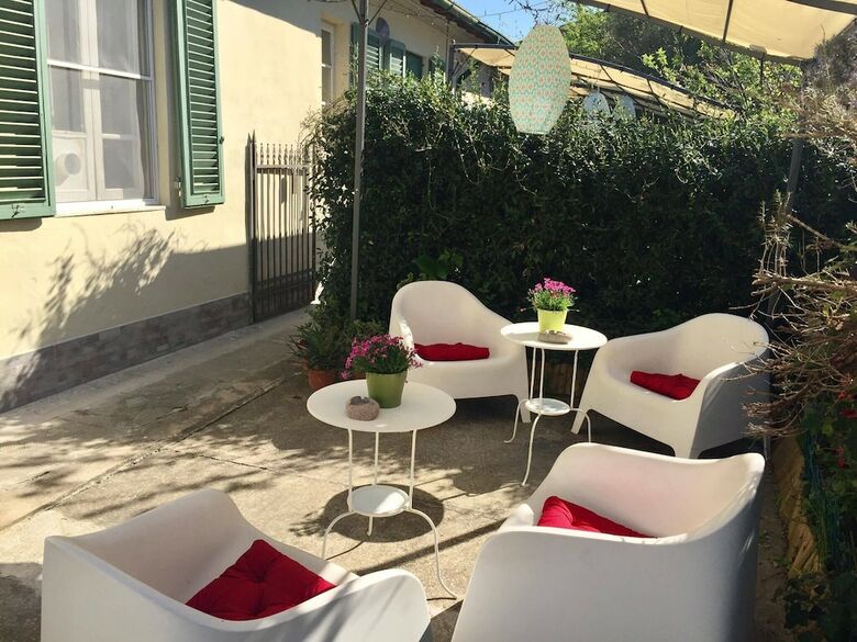 Biscuit Bed And Breakfast