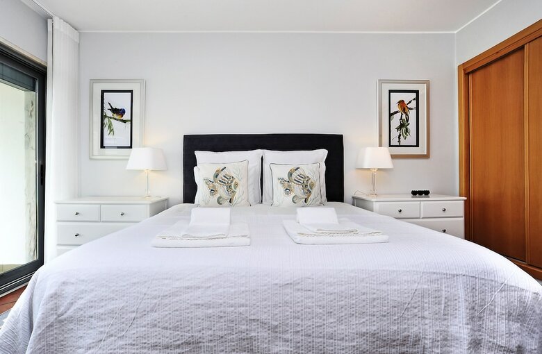 Ocean Breeze Apartment