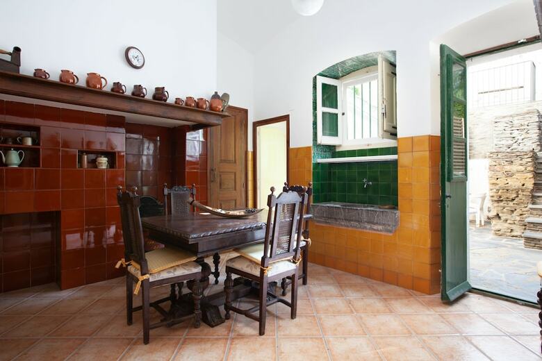 Apartamentos Akira Flats Cadaques Llane