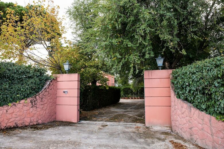 Villa Lucrecia