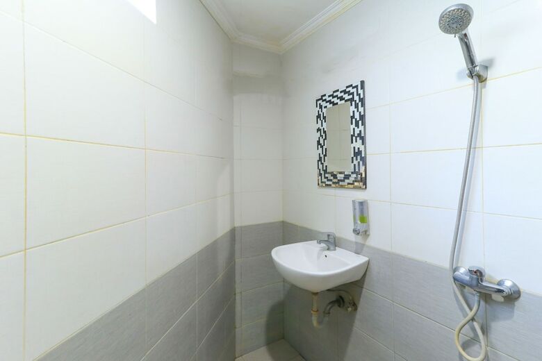 Hotel Deseruni Guest House