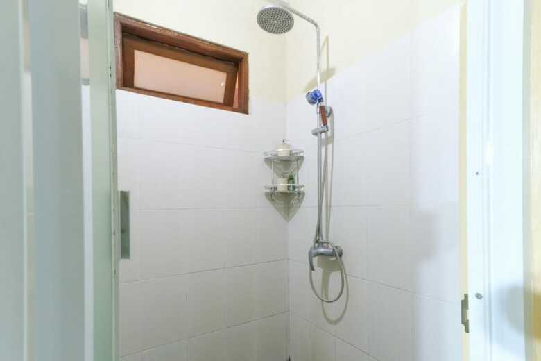 Hotel Aru House