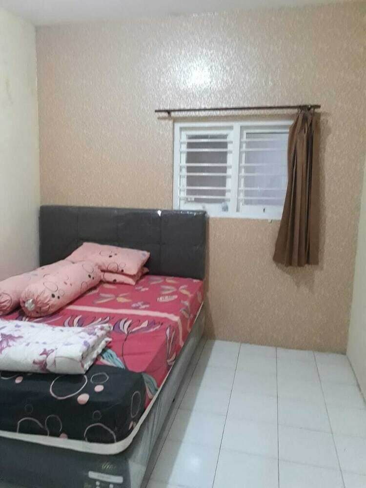 Hotel Nina King Homestay