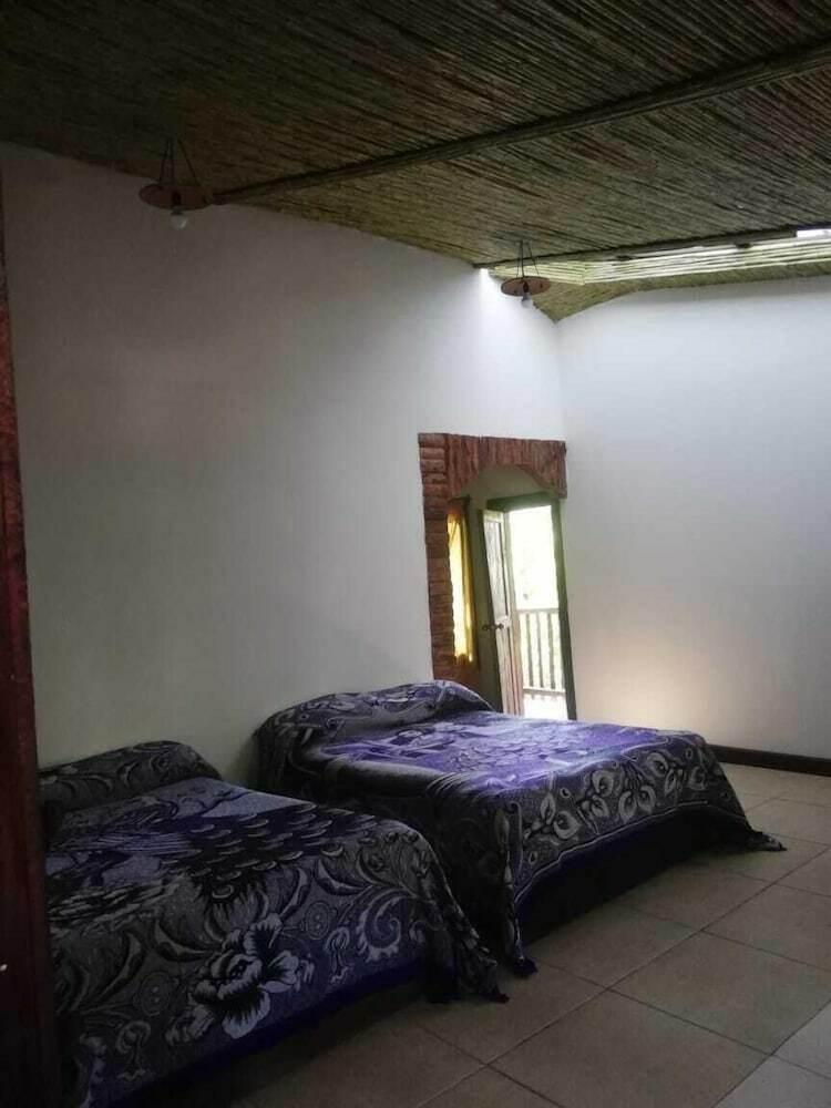 Posada Caba�as Y Casas Del �rbol La Huerta