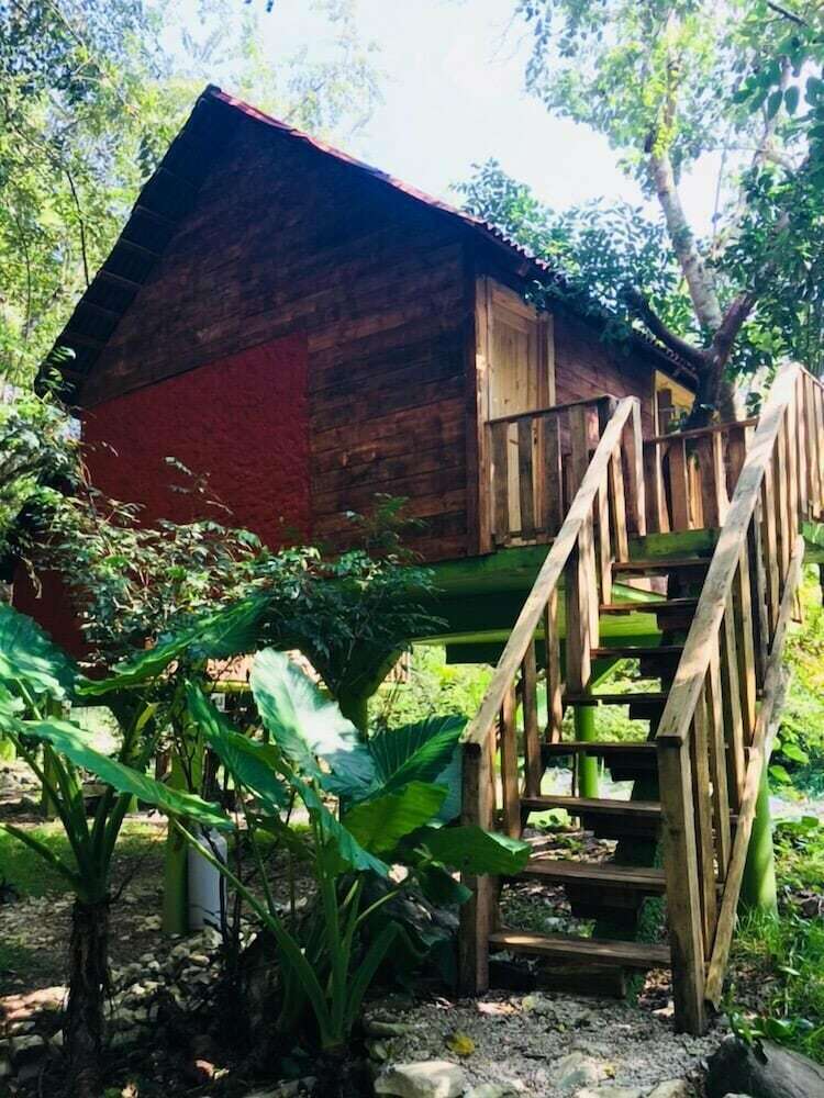 Posada Caba�as Y Casas Del �rbol La Huerta