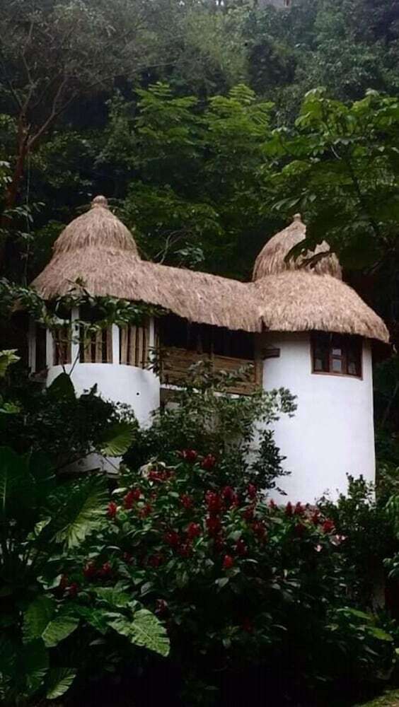 Posada Caba�as Y Casas Del �rbol La Huerta