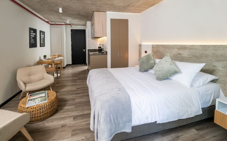 Hotel Hub Providencia