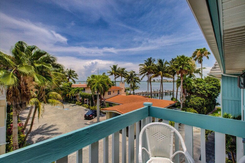 Bay Watch Bungalow