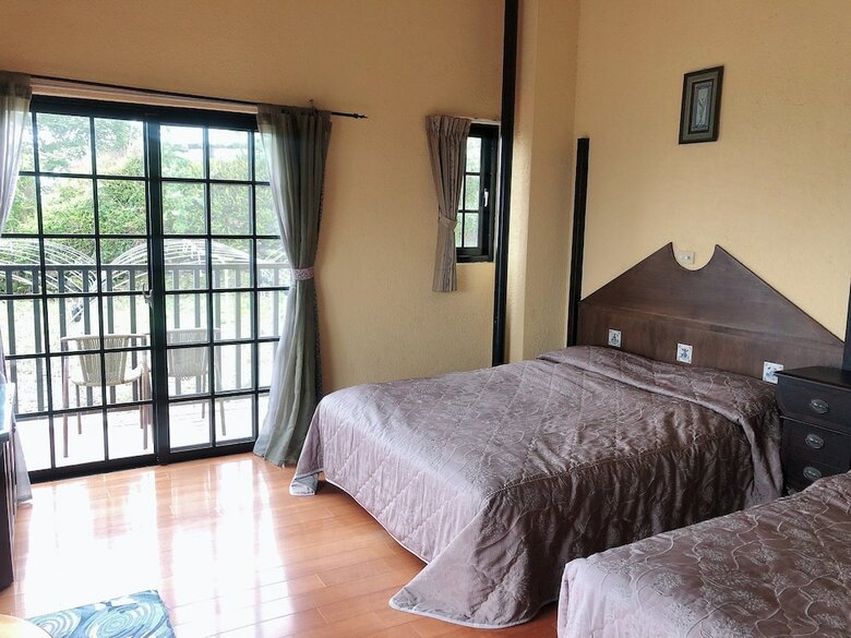 Bed & Breakfast Nuowei Senlin Cottage