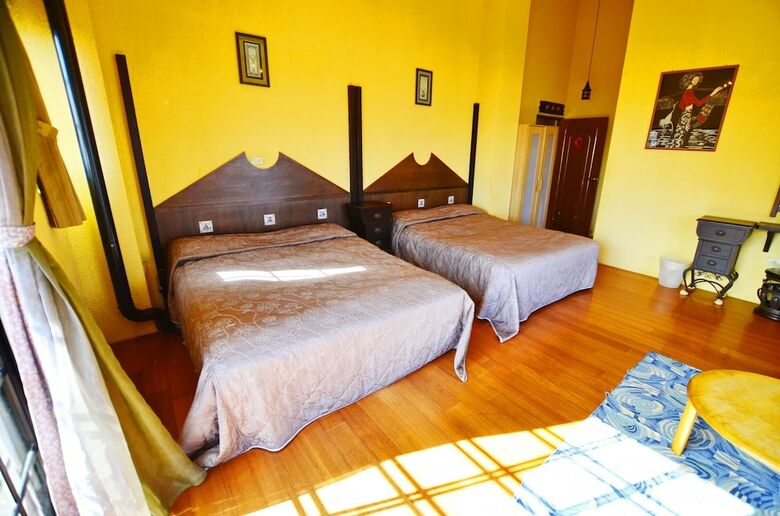 Bed & Breakfast Nuowei Senlin Cottage
