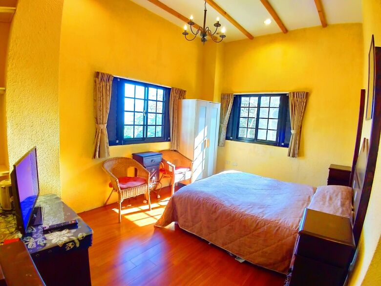 Bed & Breakfast Nuowei Senlin Cottage
