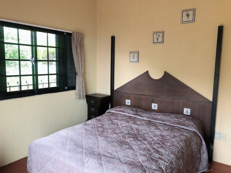 Bed & Breakfast Nuowei Senlin Cottage