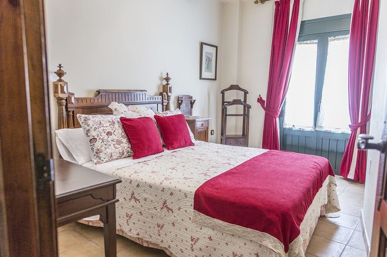 Hotel Mafloras Suites El Bosque