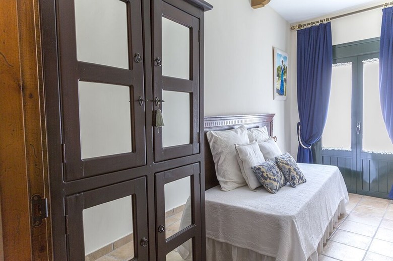 Hotel Mafloras Suites El Bosque