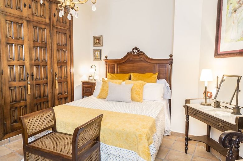 Hotel Mafloras Suites El Bosque