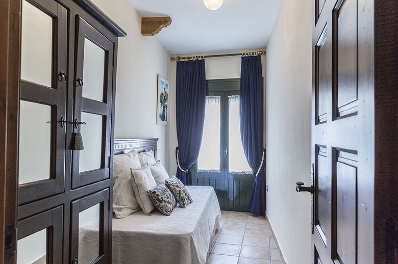 Hotel Mafloras Suites El Bosque