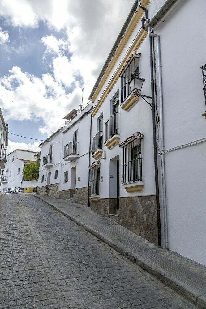 Hotel Mafloras Suites El Bosque