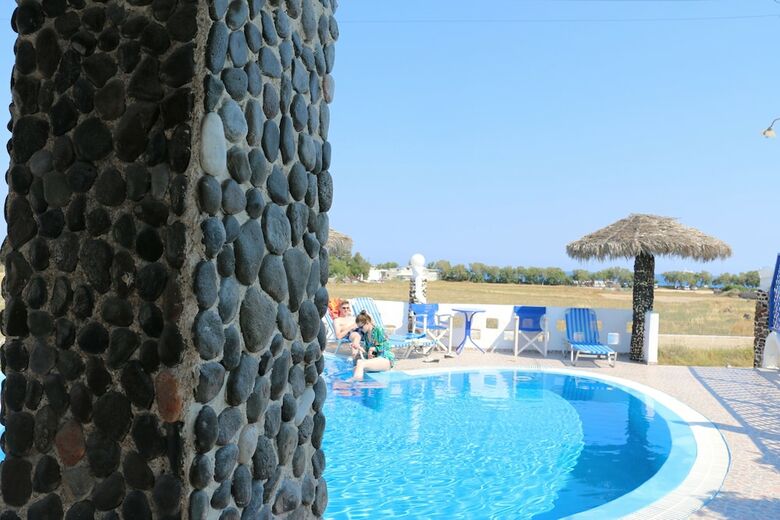 Aparthotel Honeymoon Beach Studios
