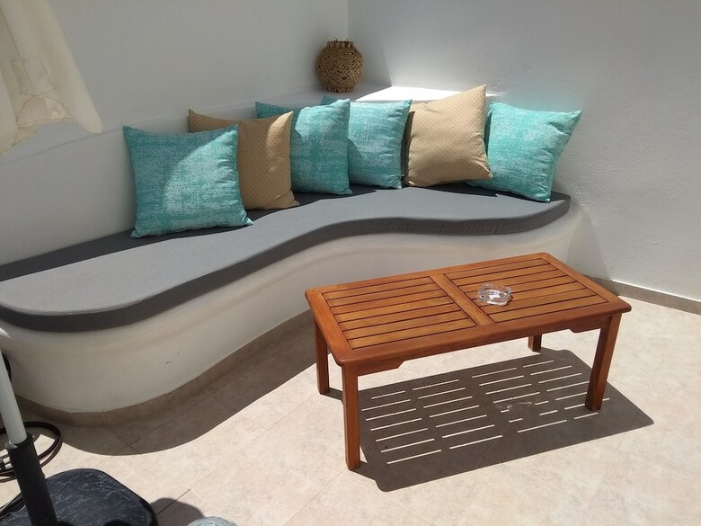 Apartamentos Nikoletta Studios