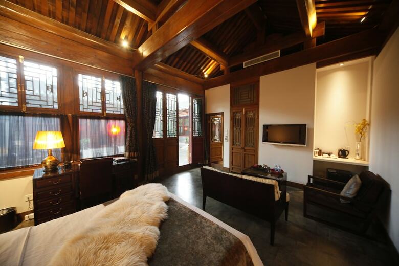 Shichahai Sandalwood Boutique Hotel