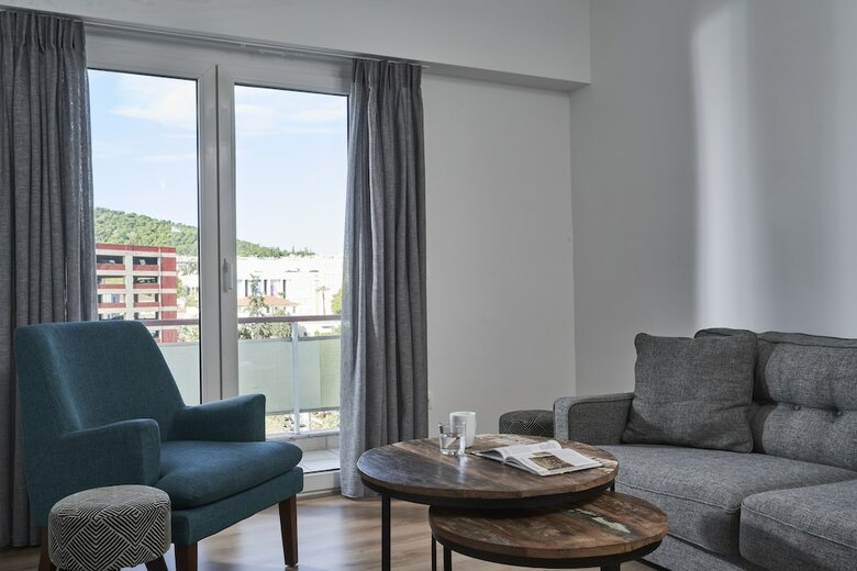 Urban Heights 2bd Apartment