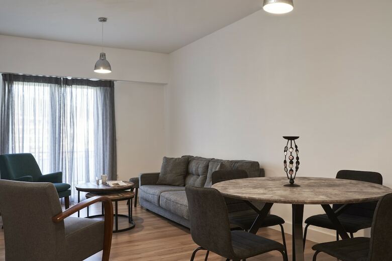 Urban Heights 2bd Apartment