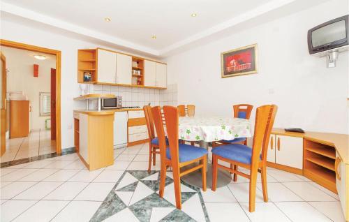 Apartment Kostelj VI