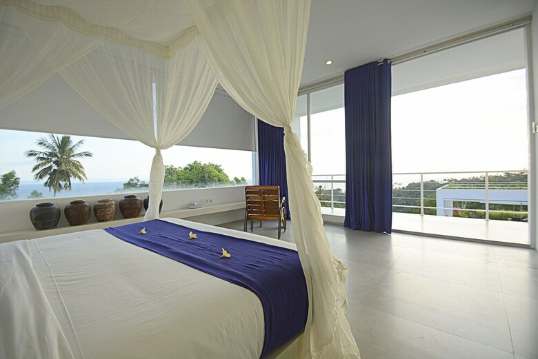 Villa L