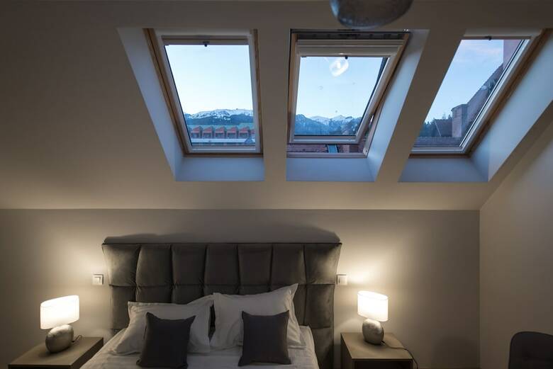 Elexus Apartments